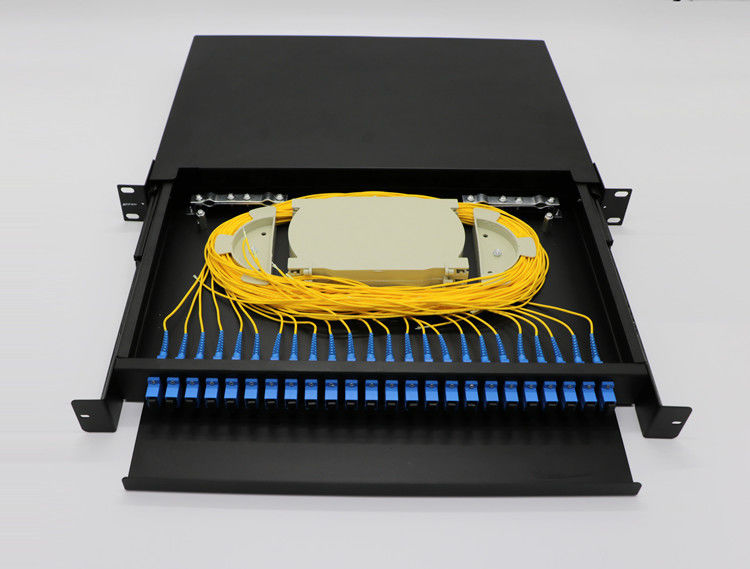 Light Weight Fiber Optic Terminal Box 24 Ports FTTH Rack Drawer Type With Patch Panel